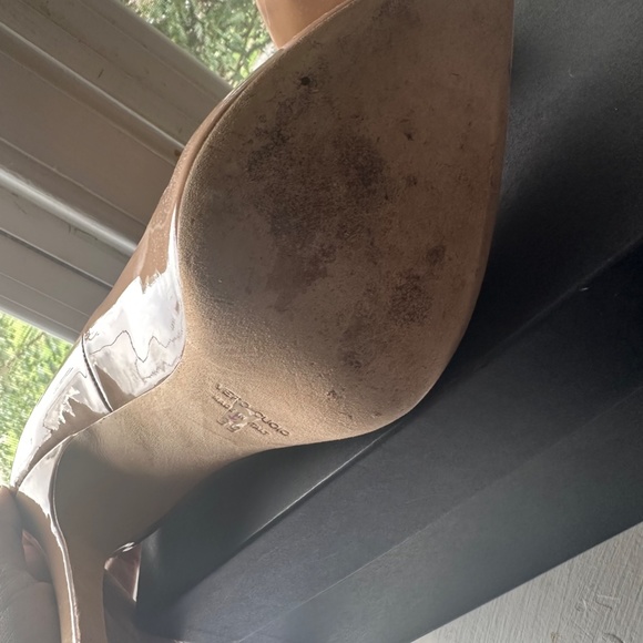 Barneys New York Cream Patent Leather Pumps - Picture 4 of 5